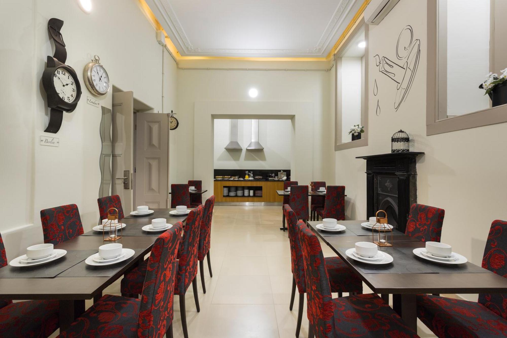 Serenata Hotel & Hostel Коимбра Екстериор снимка