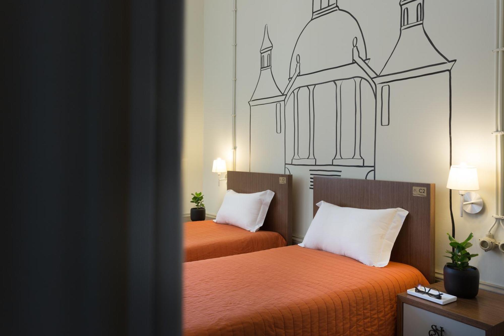 Serenata Hotel & Hostel Коимбра Екстериор снимка